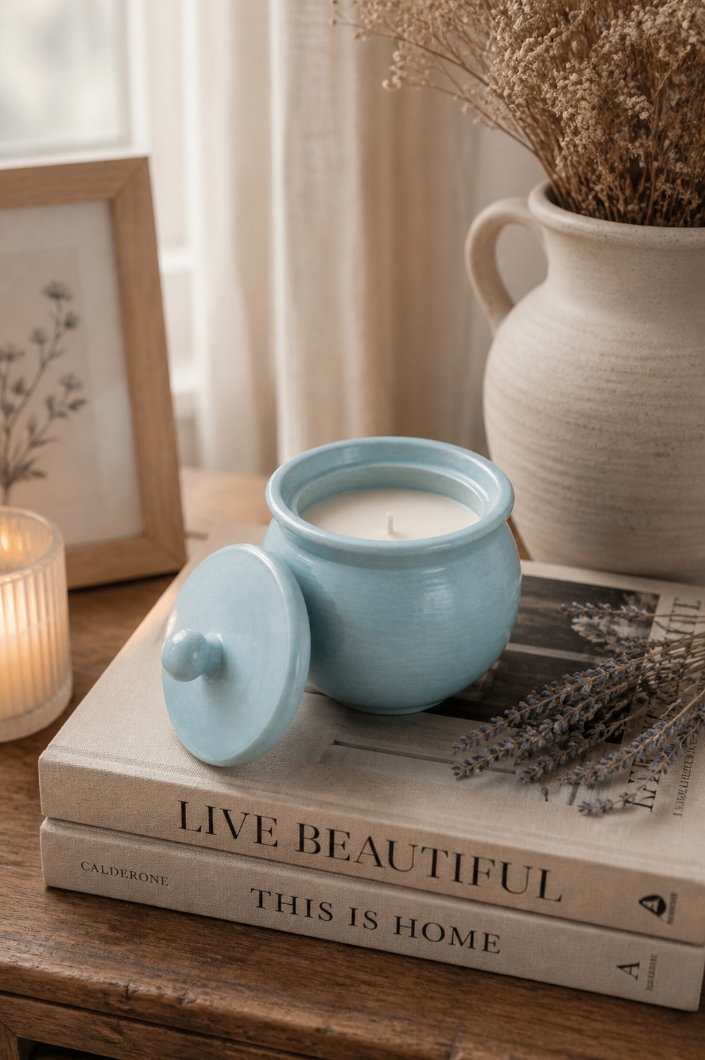 Świeca zapachowa Blue Scent Lavender w gipsowej doniczce 100 ml — handmade